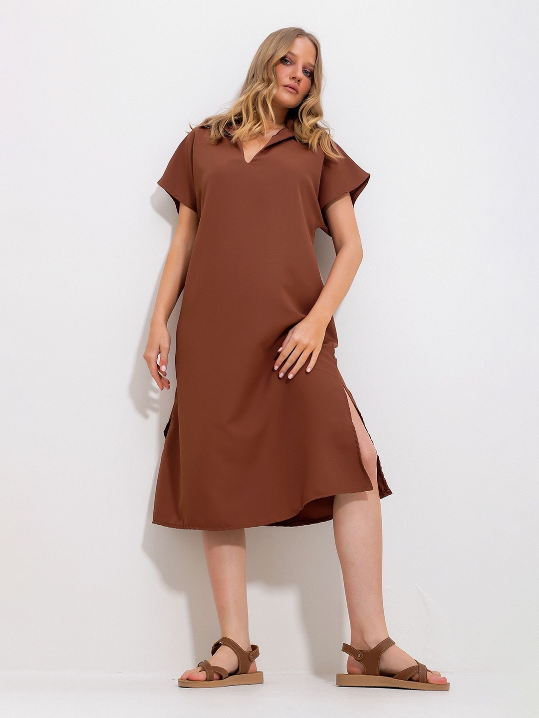 

Trend Alacati stili Flutter Sleeve A-Line Dress, Na