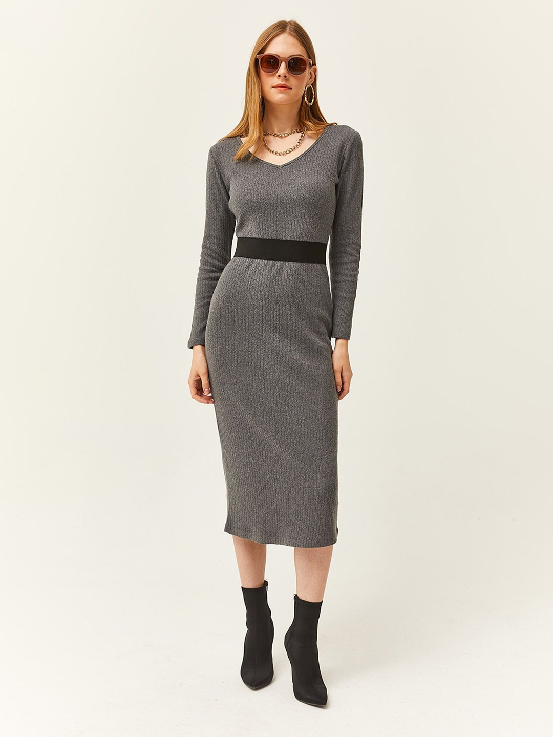 

Olalook V-Neck Ribbed Midi Dress, Grey