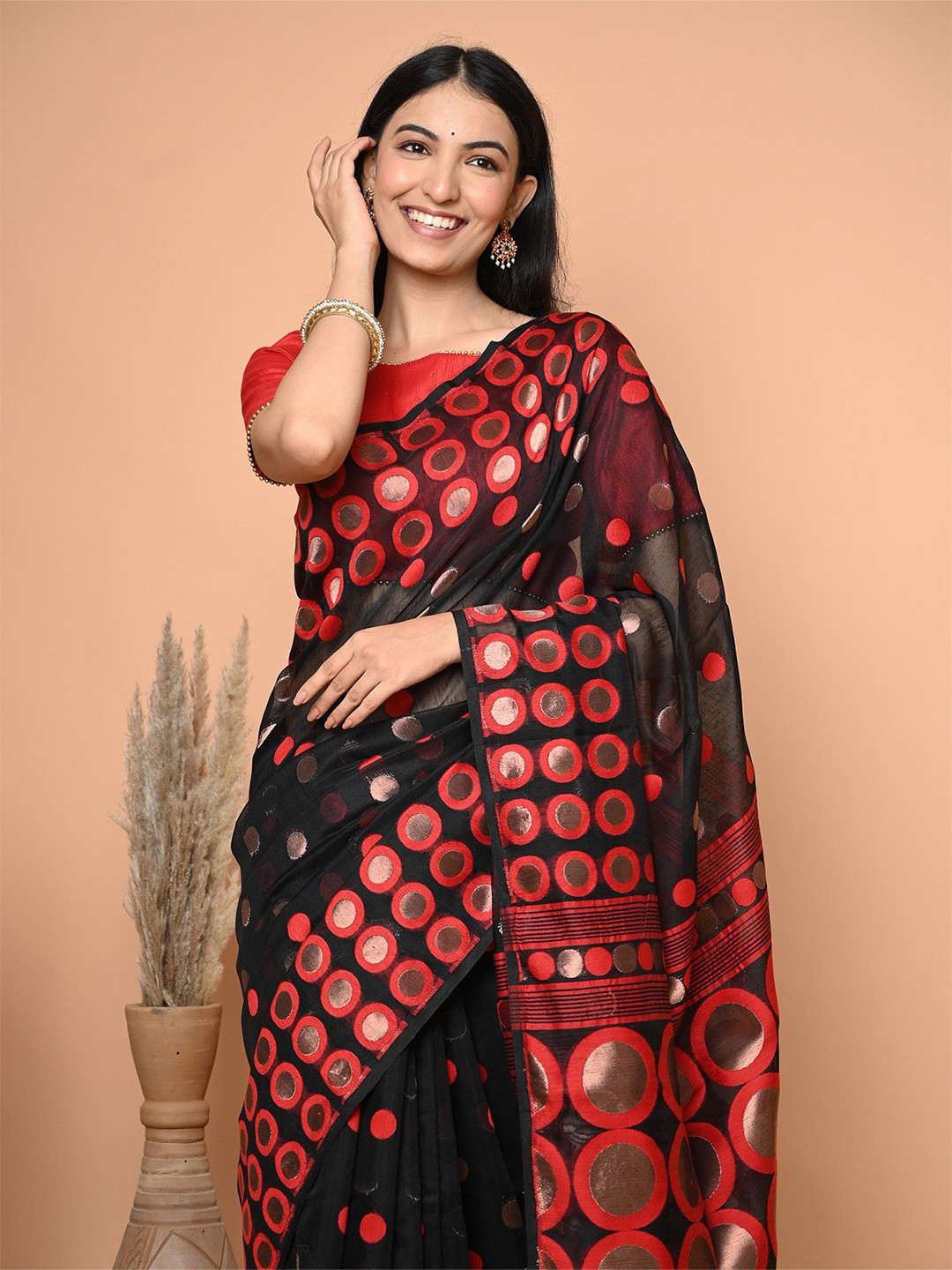 

BEATITUDE Pure Cotton Saree, Black