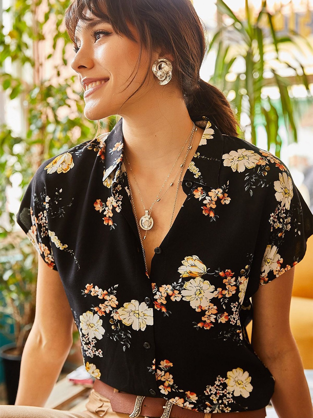 

Olalook Women Floral Opaque Printed Casual Shirt, Na