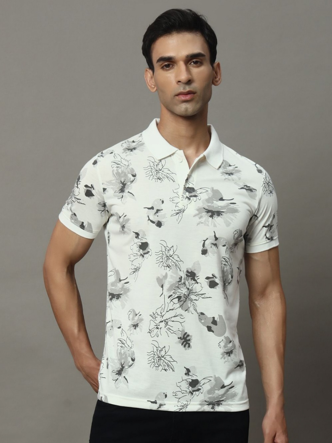 

OGEN Men Printed Polo Collar Tropical Applique T-shirt, Grey