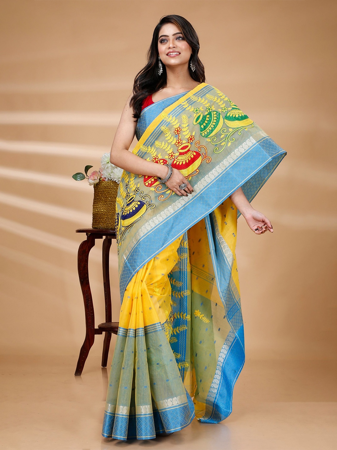 

PuJoy Woven Design Pure Cotton Taant Saree, Yellow