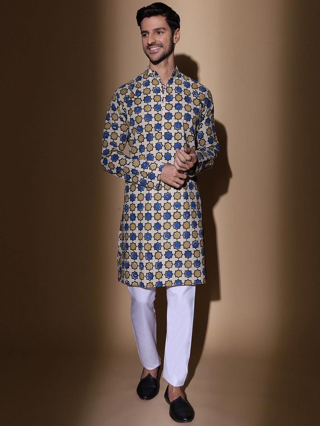 

MOSHI Geometric Printed Band Collar Pure Cotton Straight Kurta, Beige