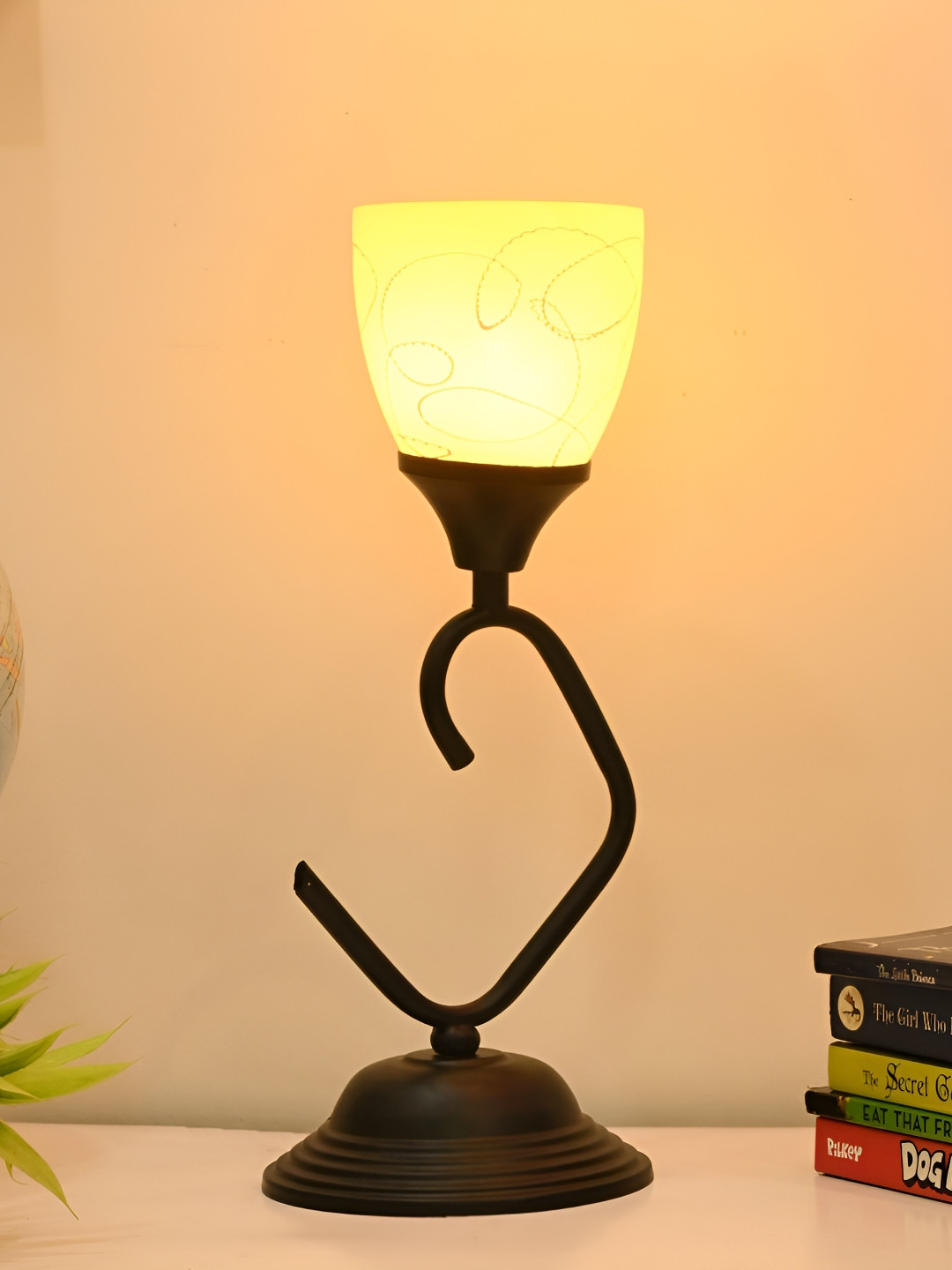 

Afast Black & Yellow Printed Traditional Bell Shaped Glass Table Lamp With Adjustable Cord