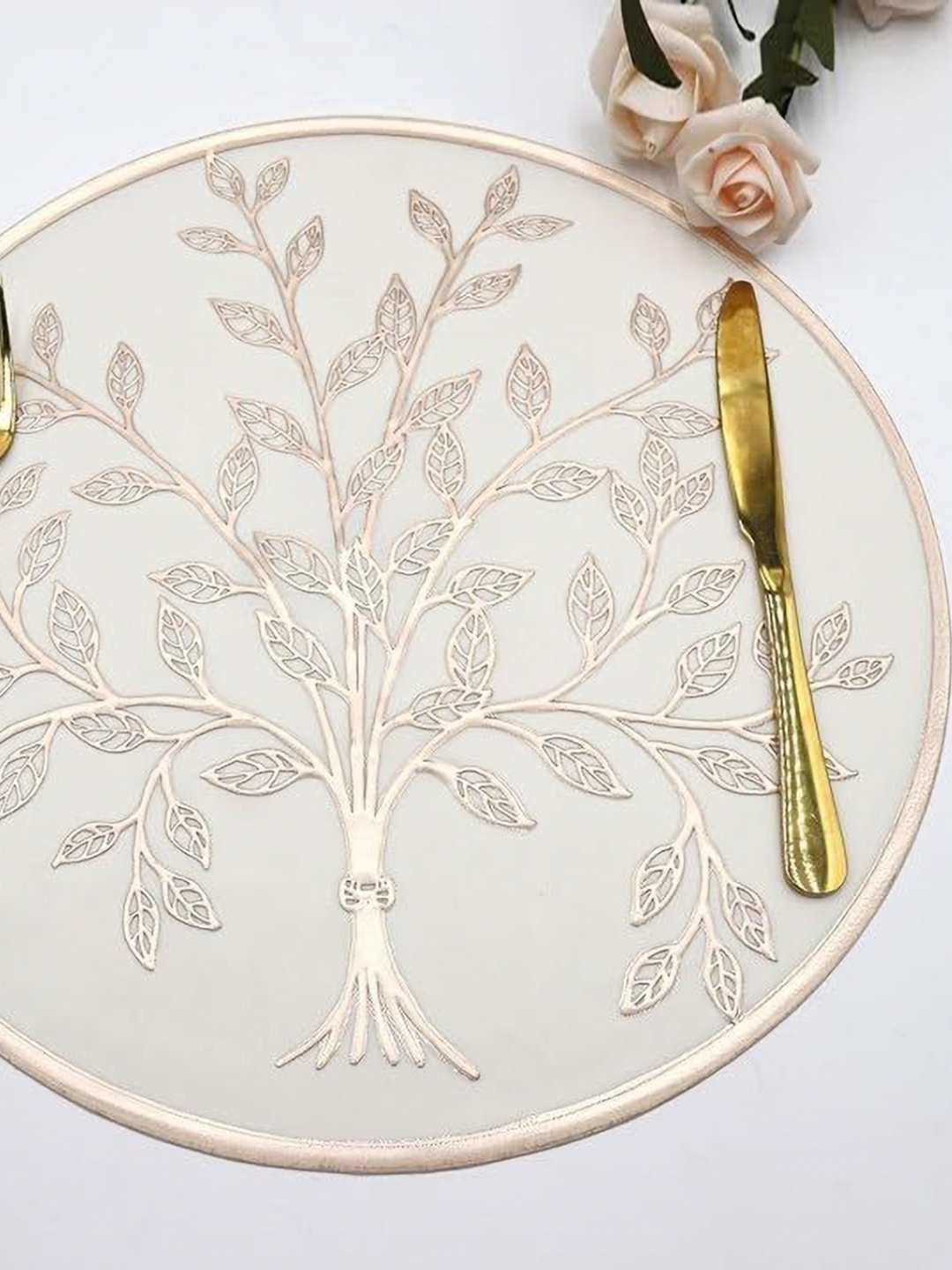 

Dakshya Industries 6 Pieces White & Gold-Toned Floral Round Table Placemats