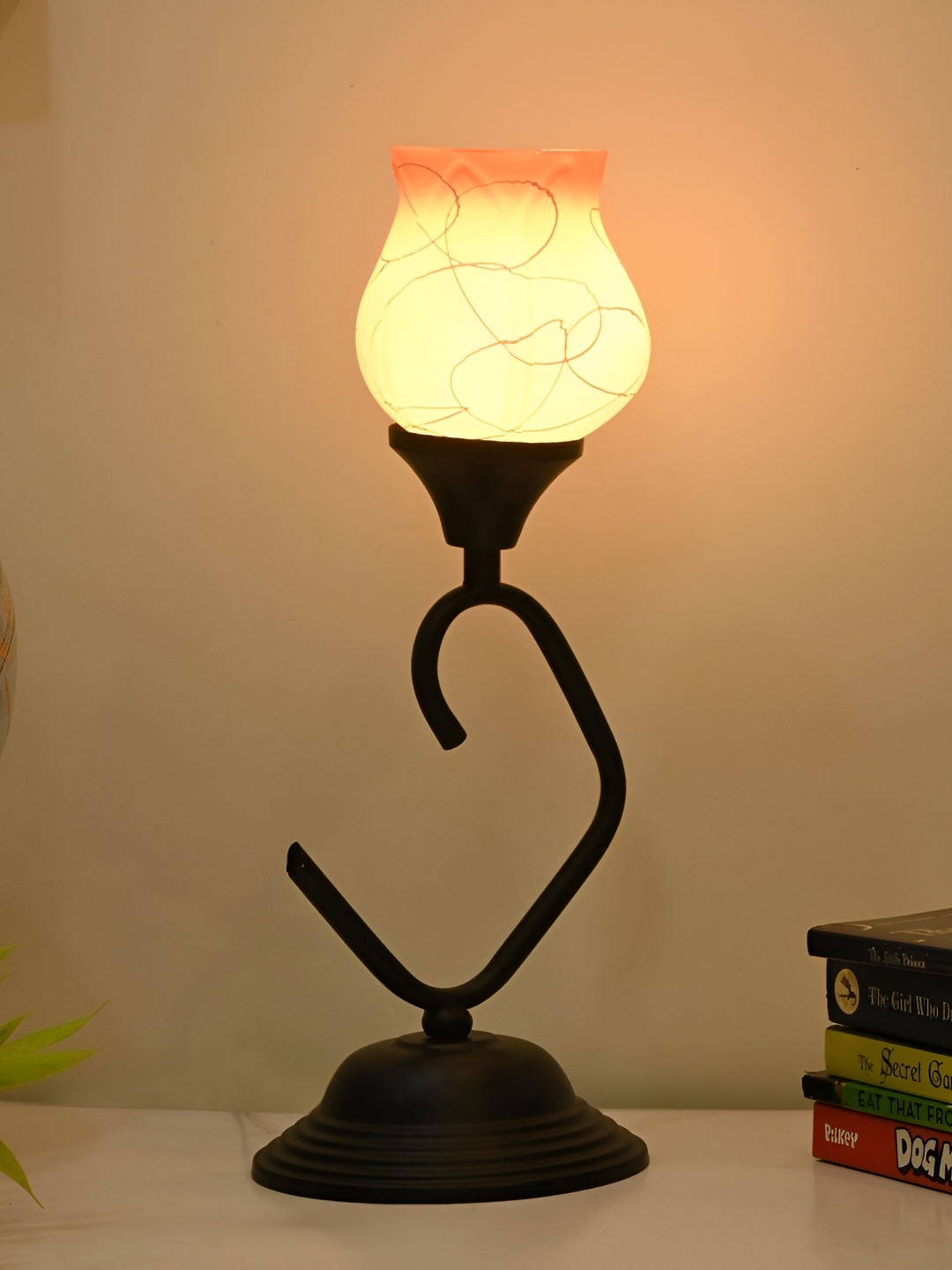 

Afast Black & Orange Printed Traditional Bell Shaped Glass Table Lamp With Adjustable Cord