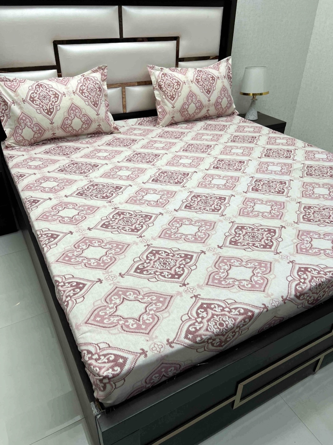 

Pure Decor Cotton Queen Size Double Bedsheet With 2 Pillow Covers 2.28m X 2.54m, Pink