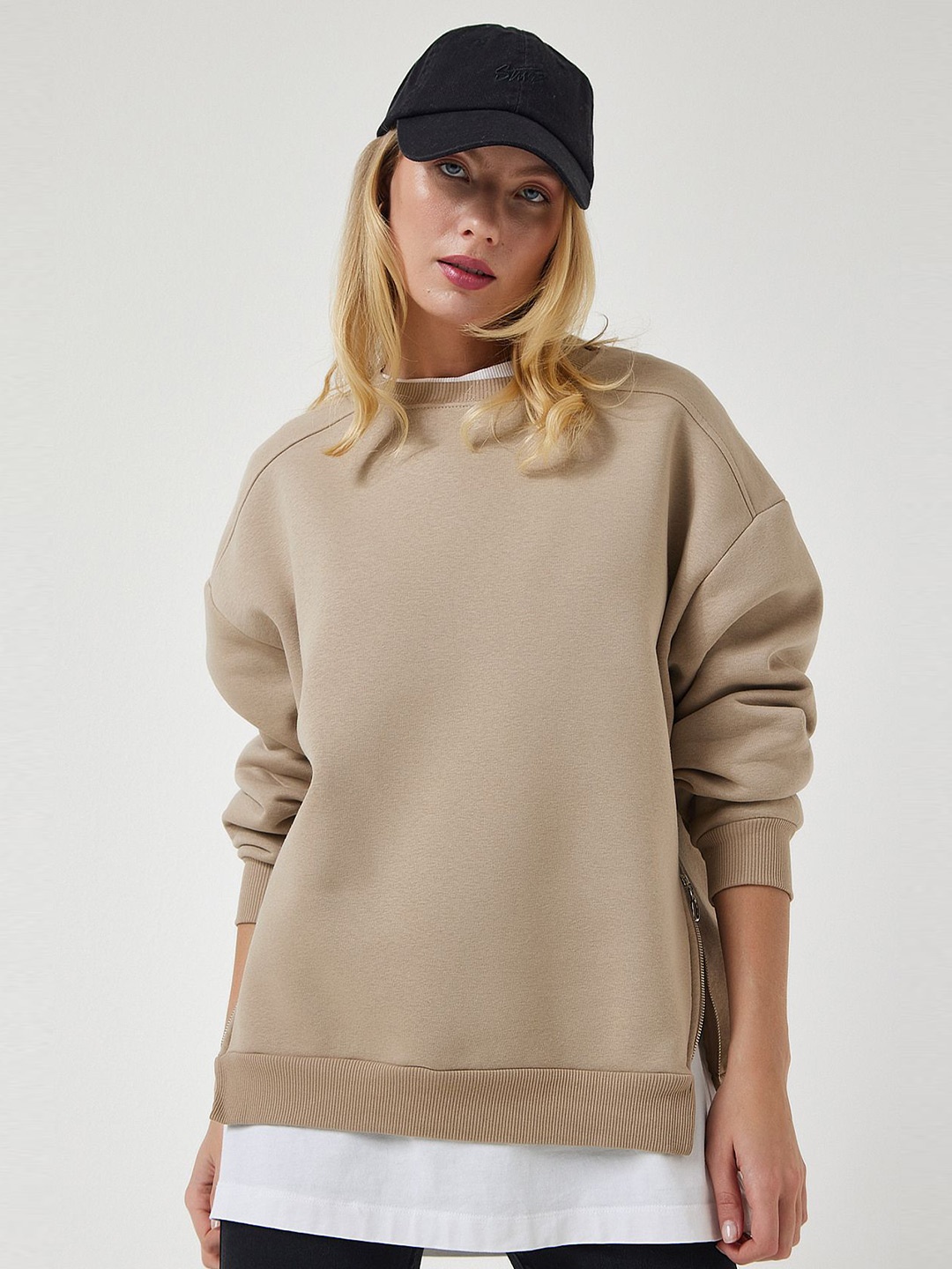 

Happiness istanbul Women Sweatshirt, Na