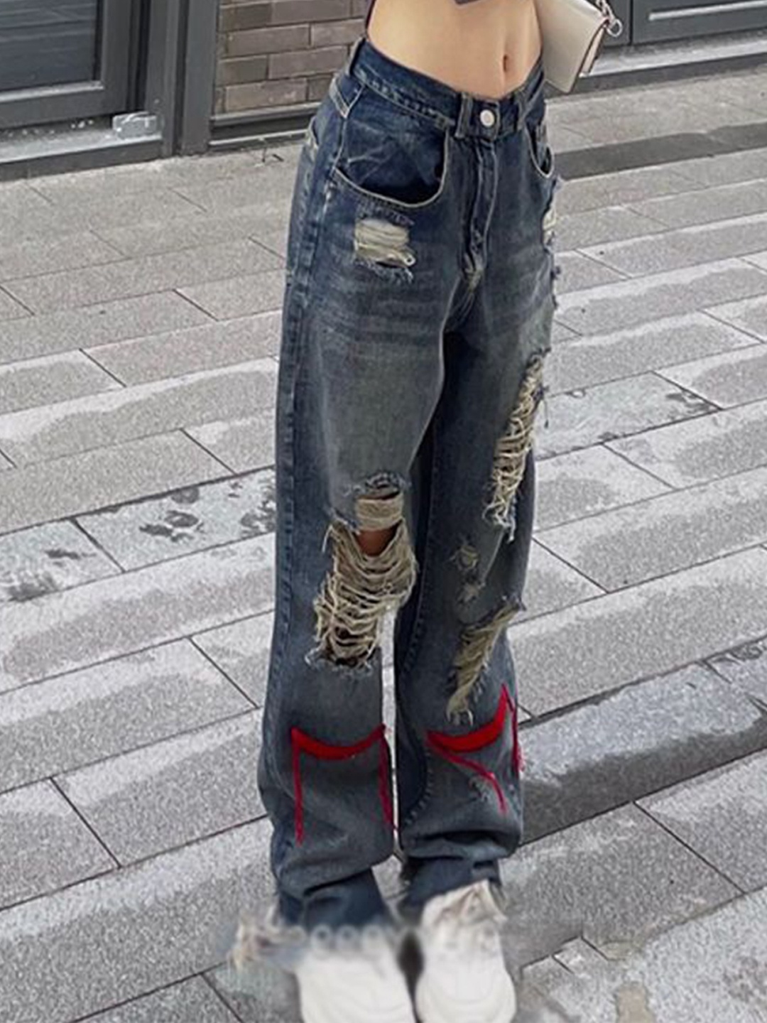

StyleCast Women Relaxed Fit High-Rise Highly Distressed Heavy Fade Jeans, Blue