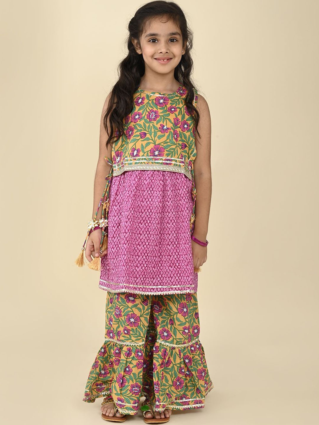 

LIL PITAARA Girls Floral Printed Regular Gotta Patti Pure Cotton Straight Kurta & Sharara, Pink