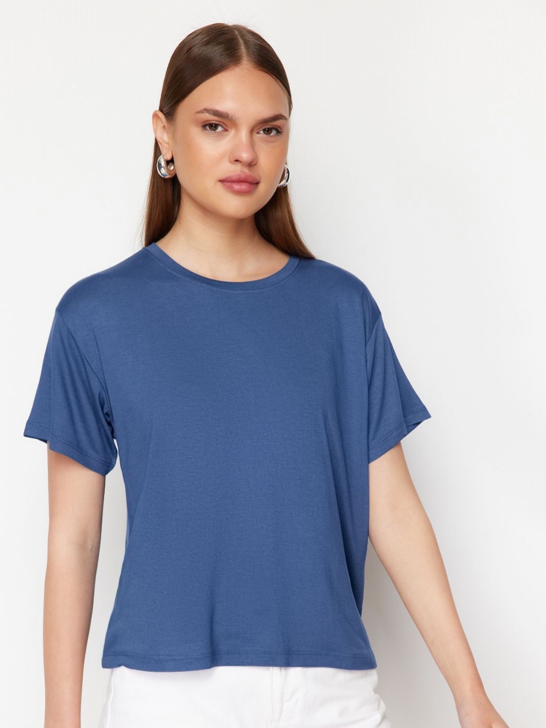 

Trendyol Women Raw Edge T-shirt, Na
