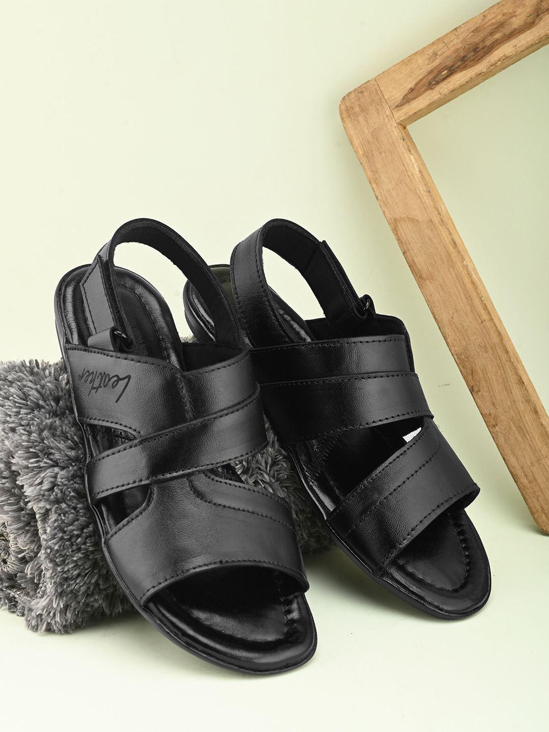 Provogue Men Leather Comfort Sandals, Black