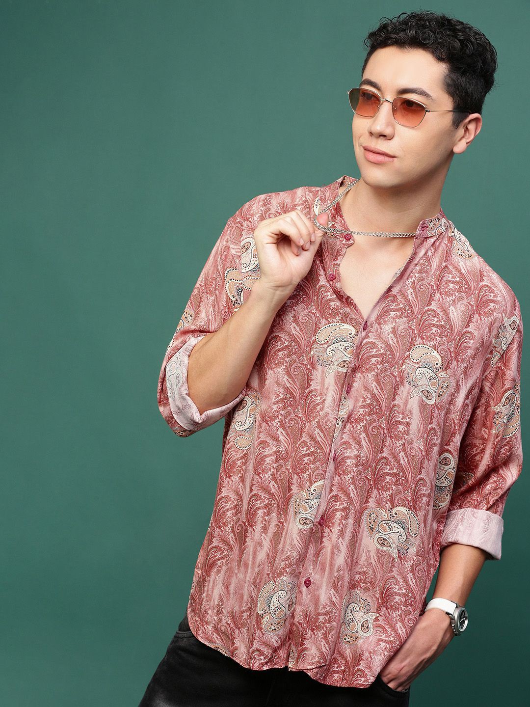 

SHOWOFF Men Standard Slim Fit Opaque Printed Casual Shirt, Peach
