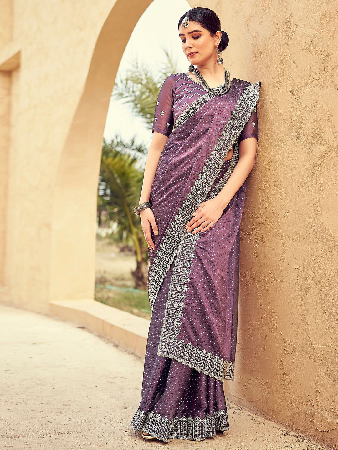 

Mitera Ethnic Motifs Embroidered Pure Georgette Saree, Purple