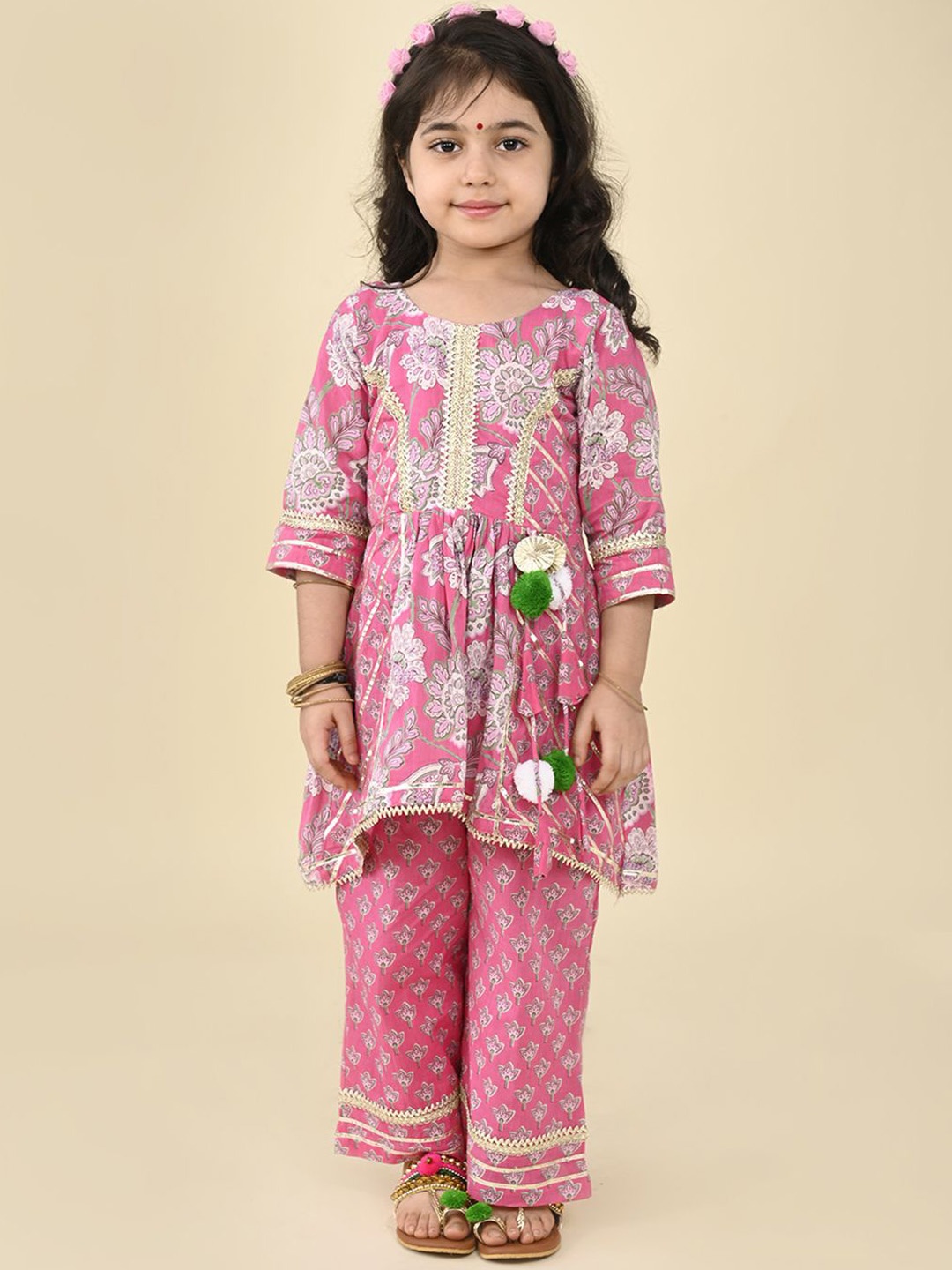 

LIL PITAARA Girls Floral Printed Gotta Patti Pure Cotton Straight Kurti With Palazzos, Pink