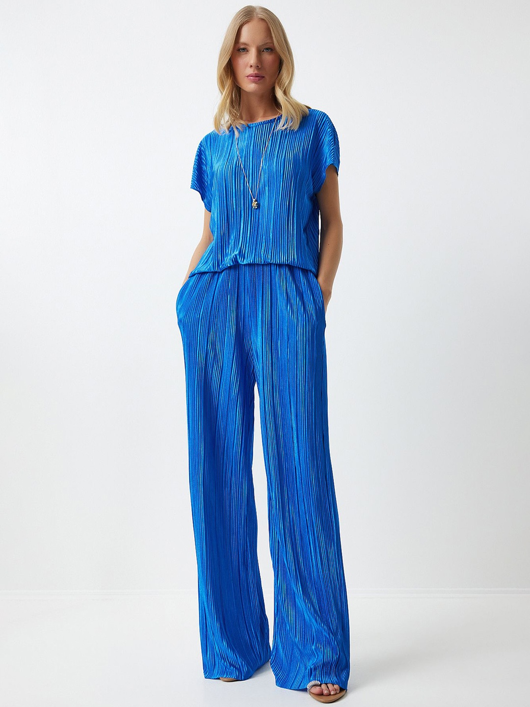 

Happiness istanbul Self Design Top With Trousers, Blue