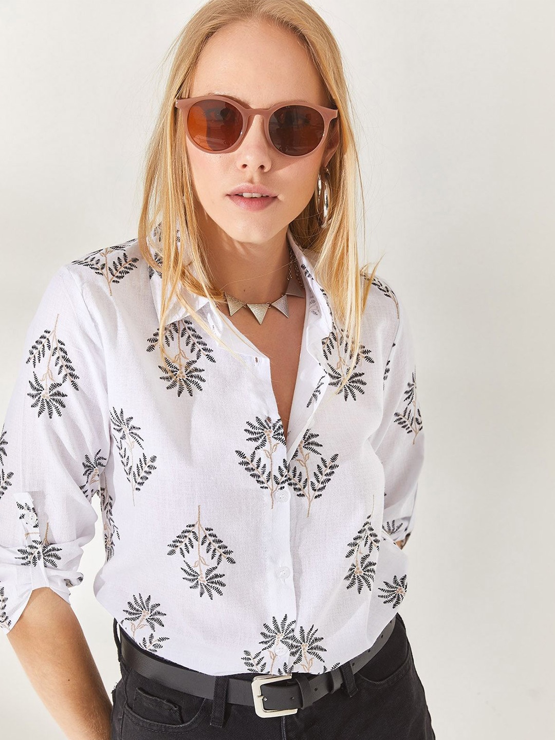 

Olalook Women Floral Opaque Printed Casual Shirt, Na