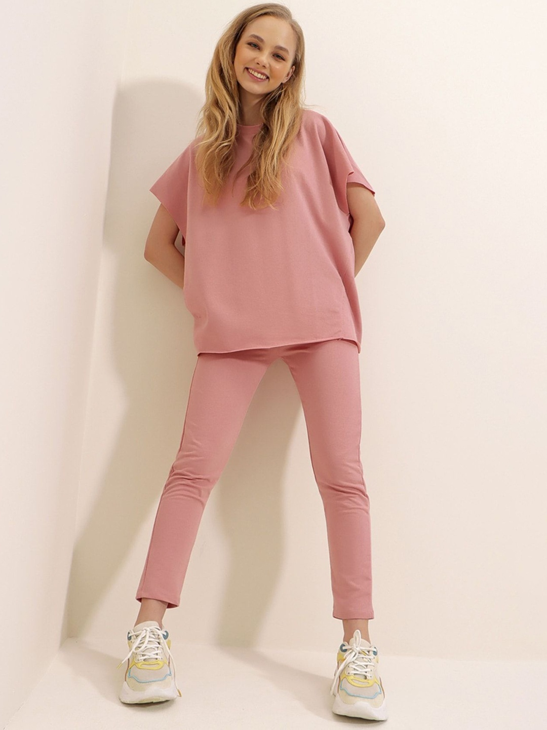 

Trend Alacati stili Top With Trousers Co-Ords, Pink