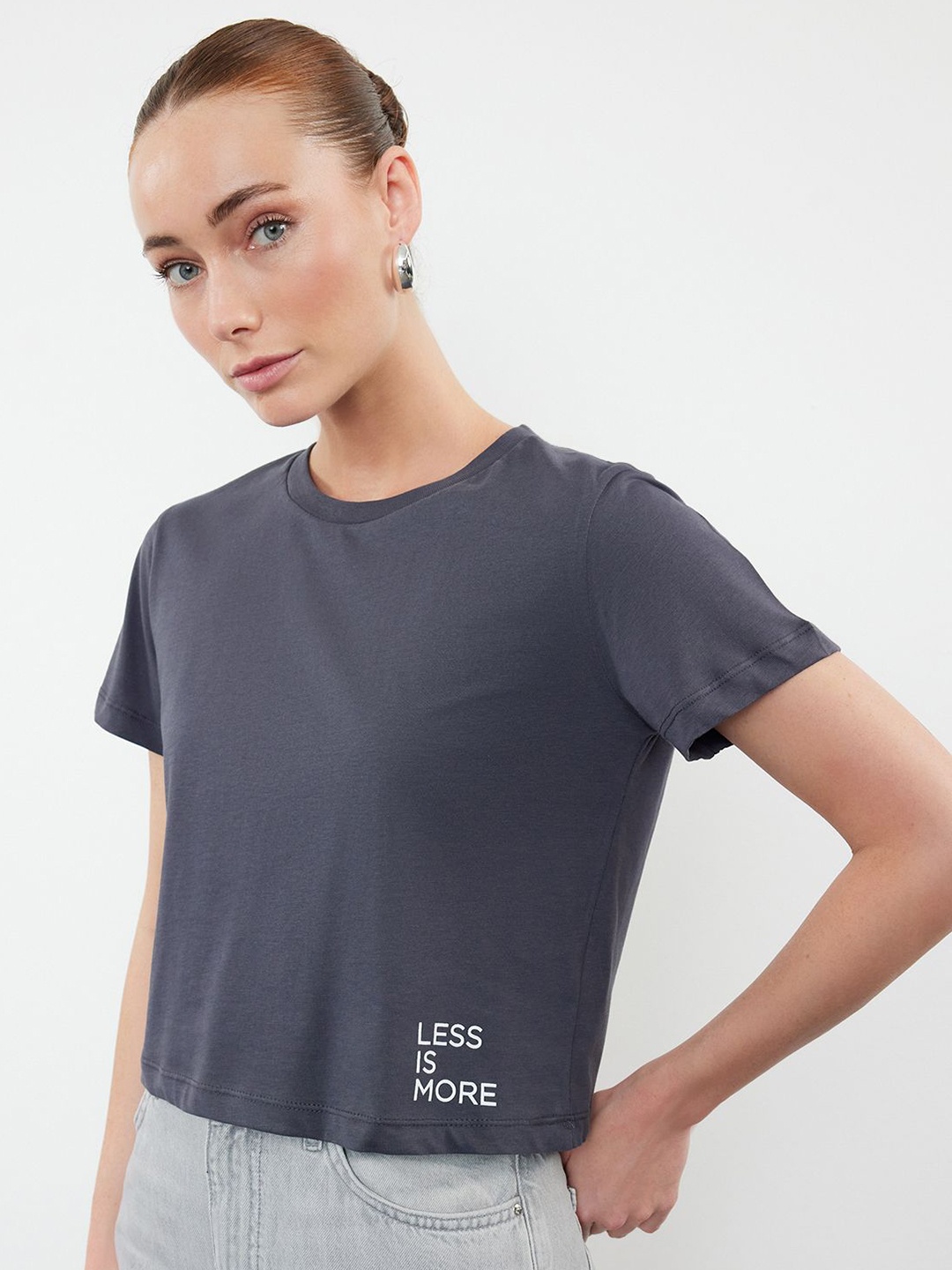 

Trendyol Women Pockets T-shirt, Na