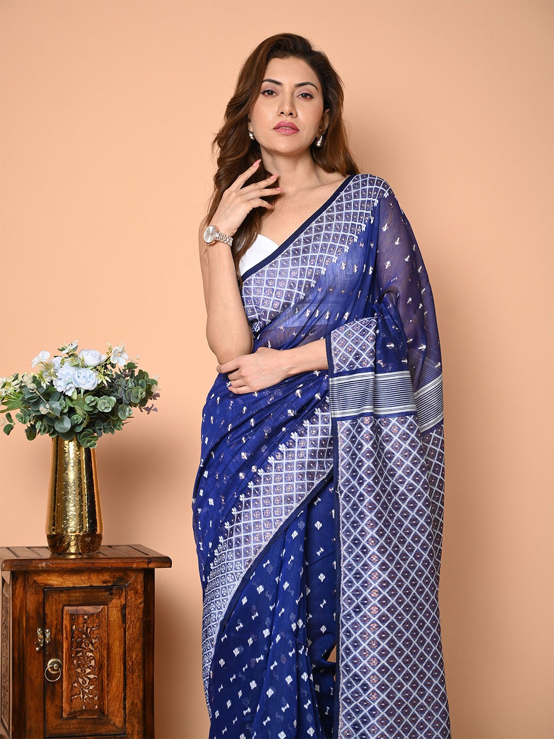 

BEATITUDE Pure Cotton Woven Design Zari Pure Cotton Saree, Blue