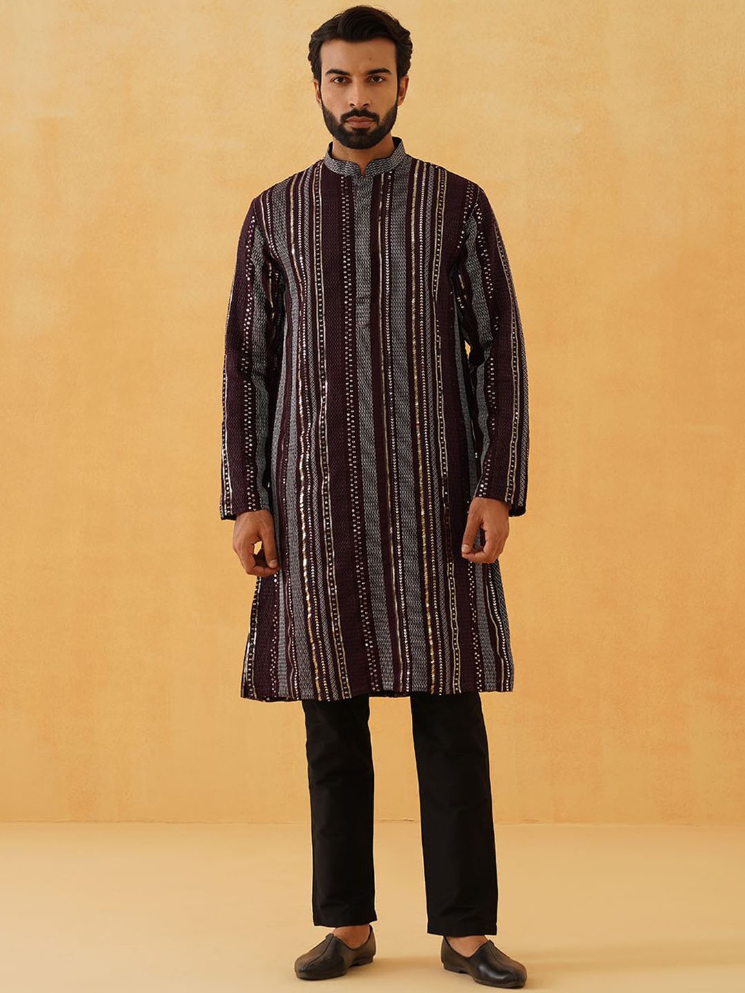 

SOJANYA LUXE Men Embroidered Sequinned Georgette Kurta, Purple