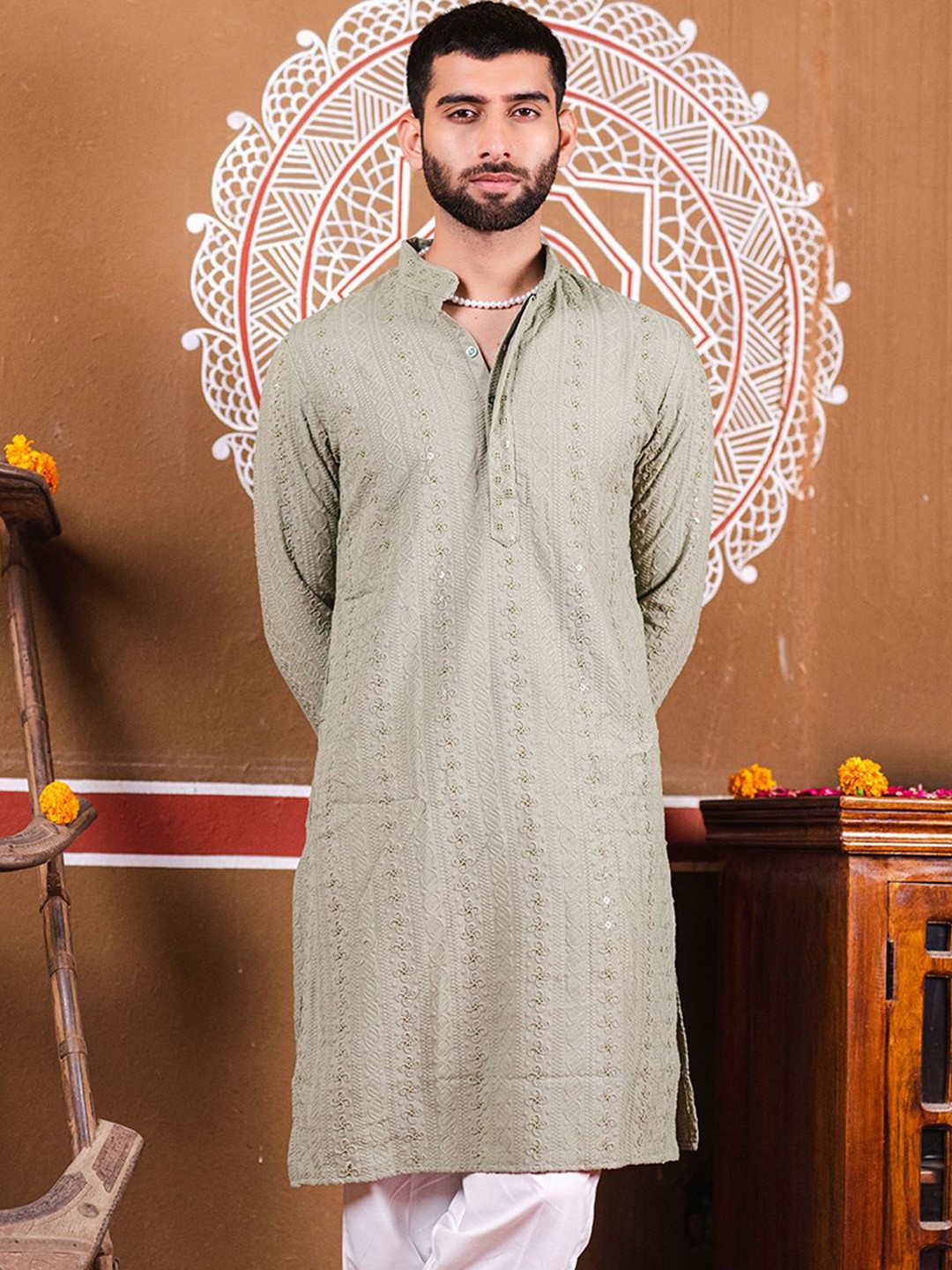 

Tistabene Floral Embroidered Mandarin Collar Sequinned Cotton Kurta, Green
