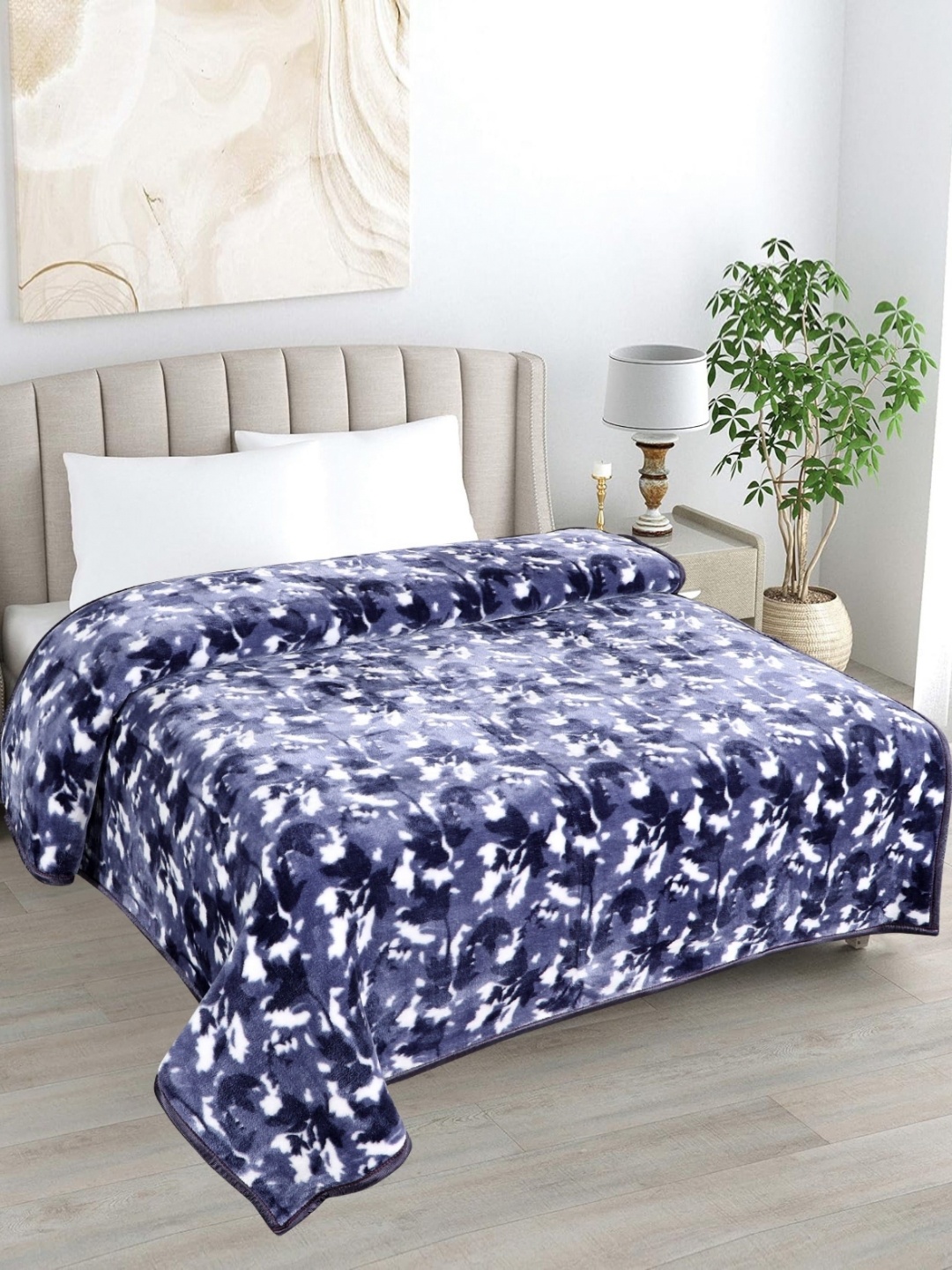 

LA VERNE Grey & Blue Abstract Printed Mild Winter 400 GSM Double Bed Blanket