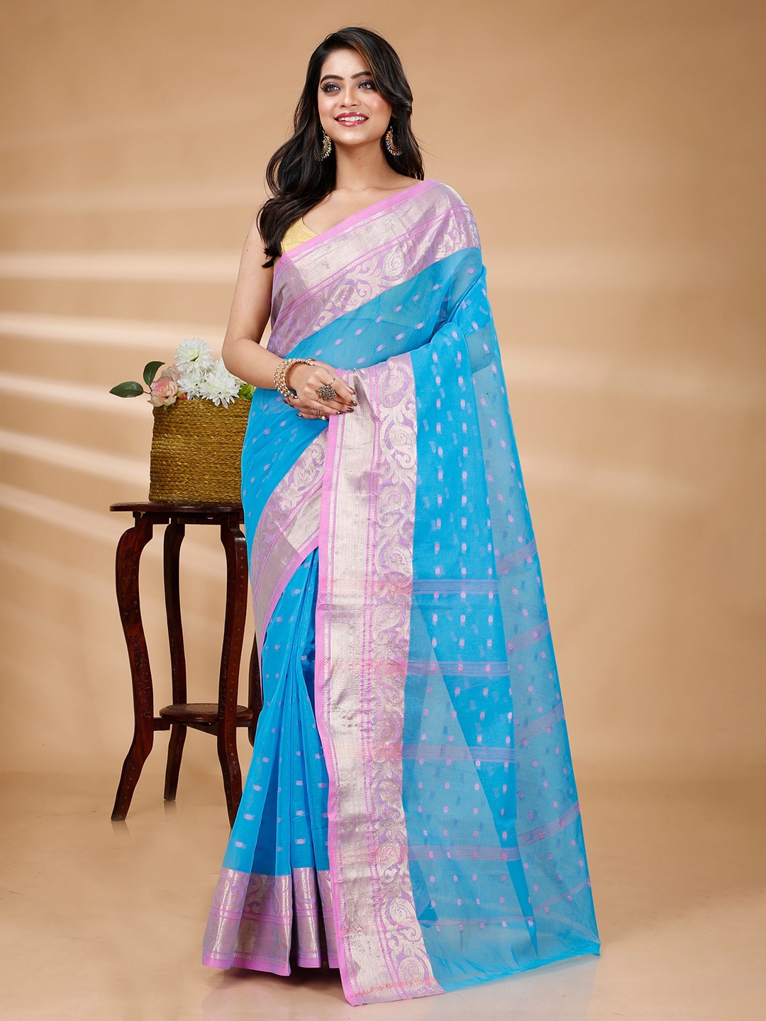 

PuJoy Woven Design Zari Pure Cotton Taant Saree, Blue