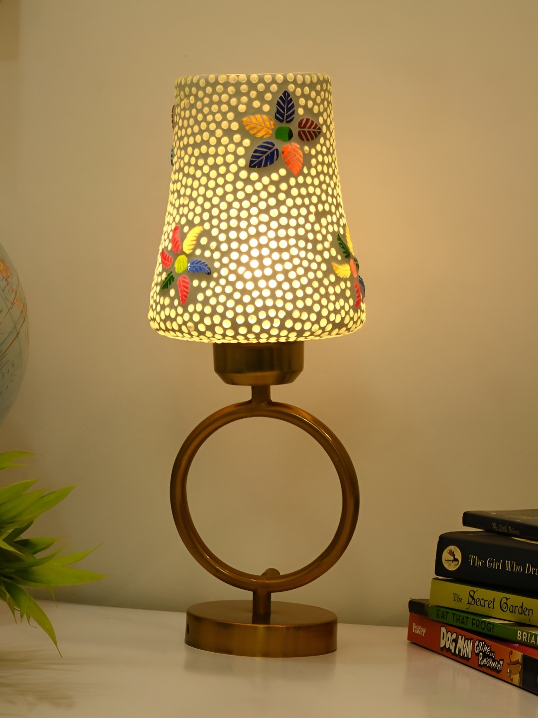 

Afast White & Gold Toned Glass Contemporary Table Lamp with Adjustable Cord