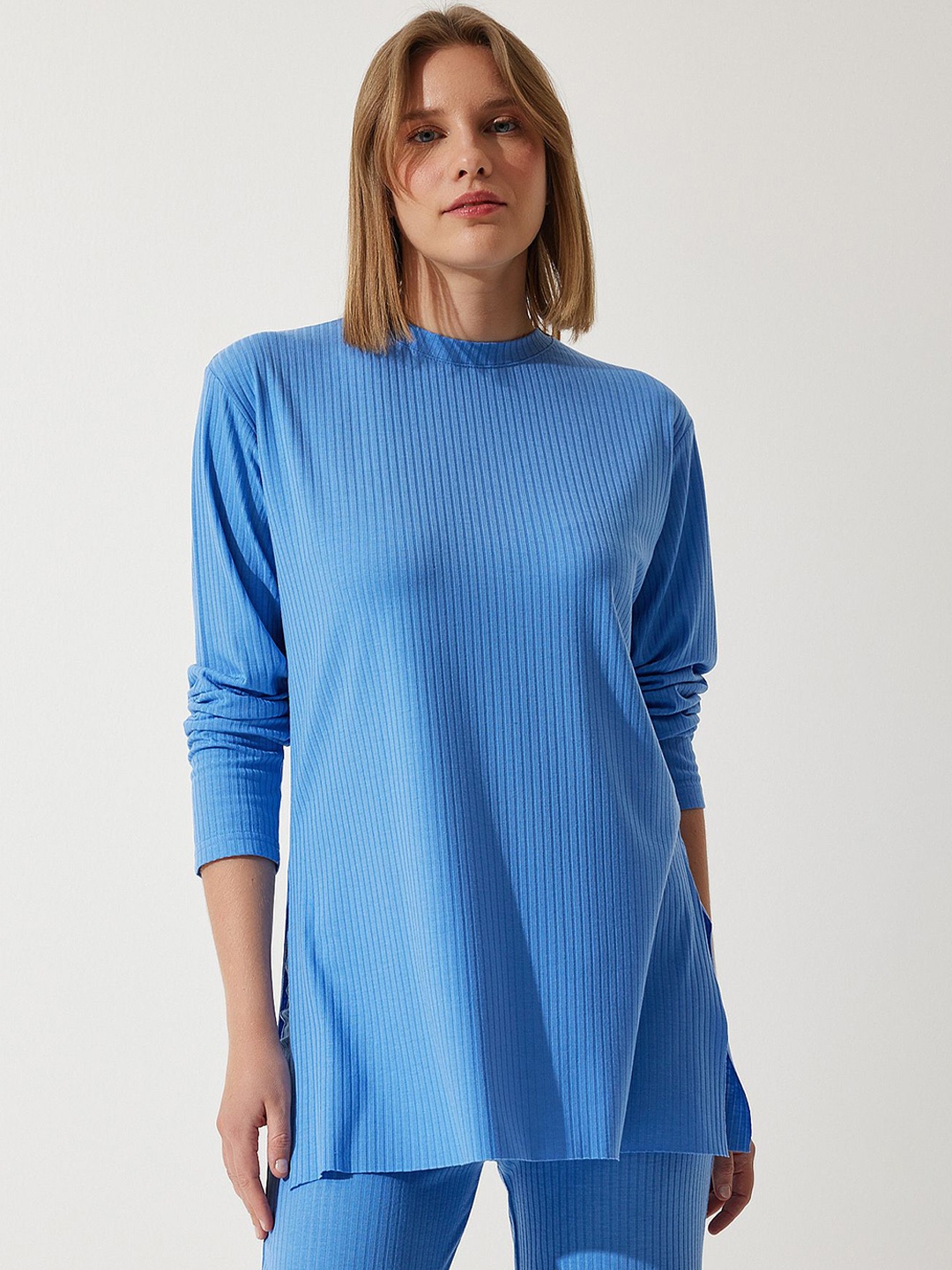 

Happiness istanbul Round Neck Top With Trouser, Blue