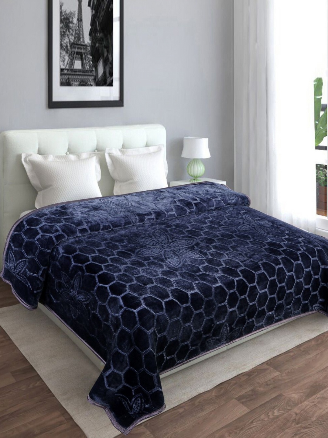 

LA VERNE Navy Blue Mink Mild Winter 400 GSM Double Bed Blanket