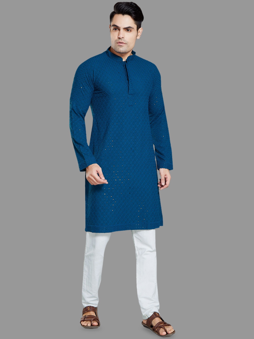 

DIVISIVE Floral Embroidered Sequinned Mandarin Collar Kurta With Trousers, Teal