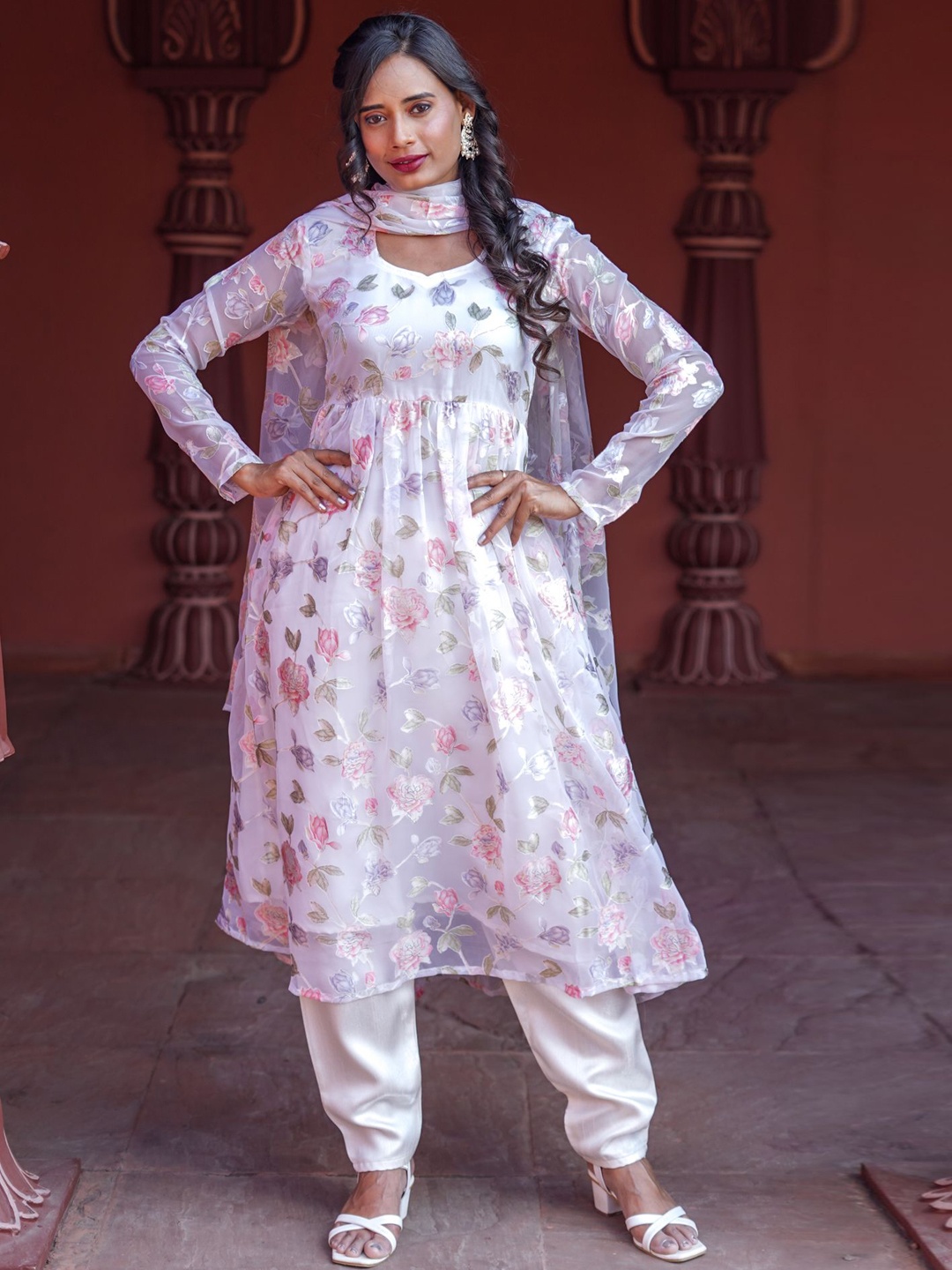 

GO BOUJEE Floral Printed Round Neck Georgette Anarkali Kurta With Trousers & Dupatta, White