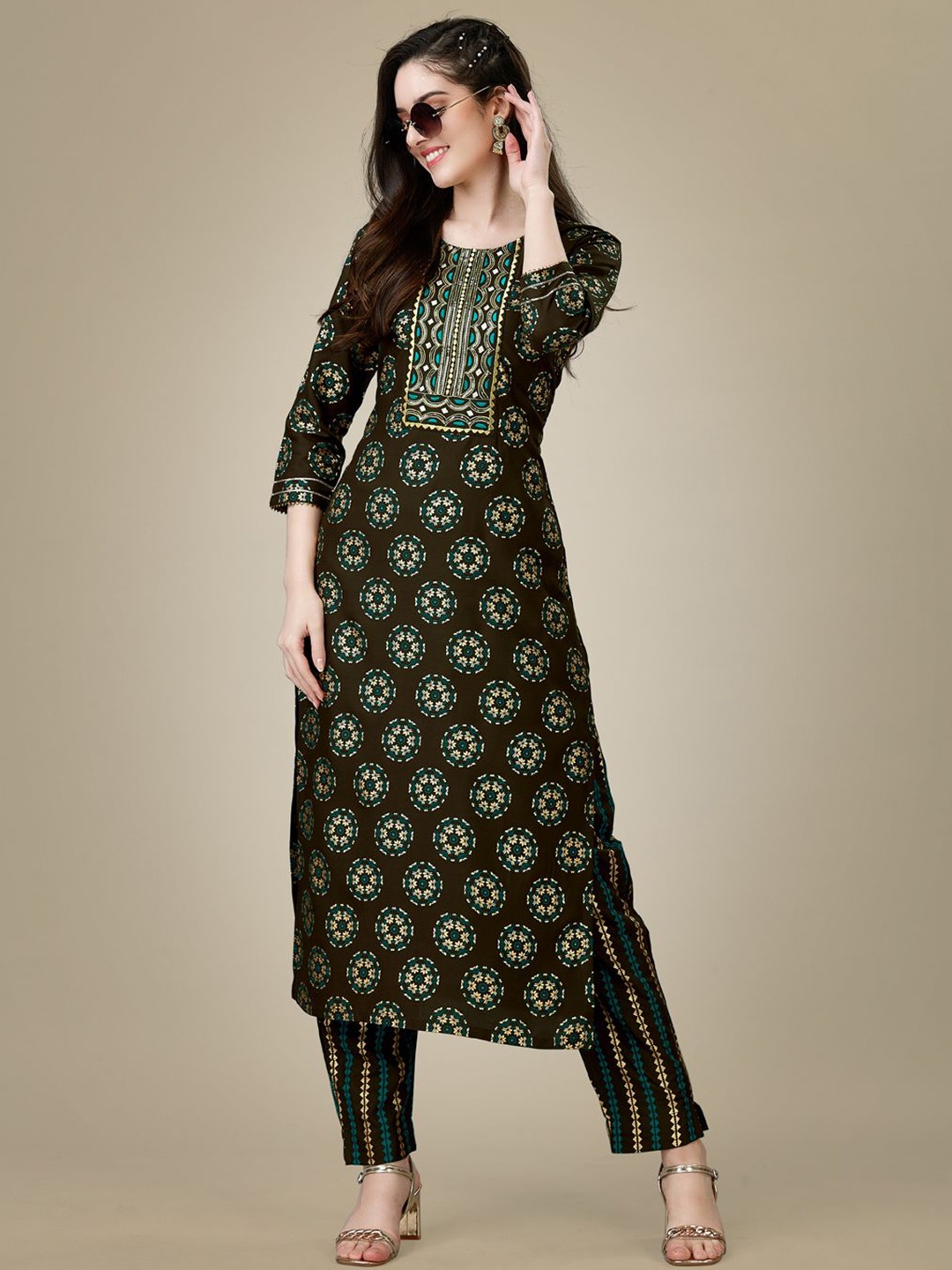 

WILNERCROWN Women Paisley Embroidered Regular Kurta with Trousers, Coffee brown