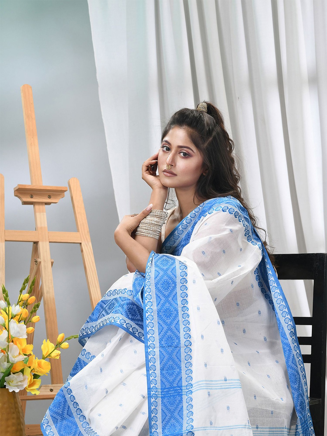 

TANTLOOM Polka Dot Pure Cotton Jamdani Saree, White