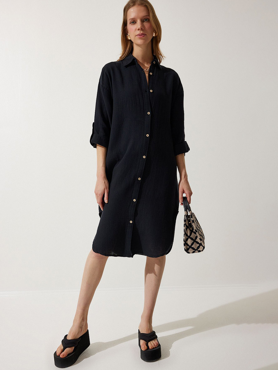 

Happiness istanbul Solid Cotton Button Closure Shirt Dress, Black