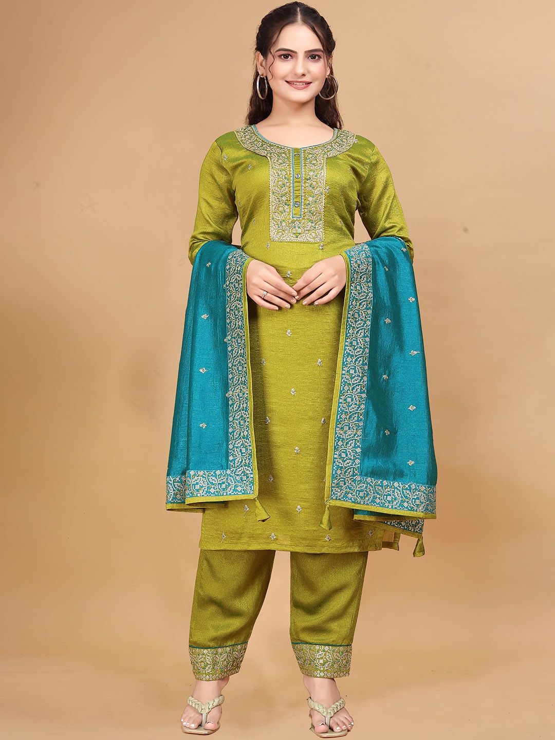 

Ekta Textiles Floral Embroidered Straight Kurta With Salwar & Dupatta, Olive