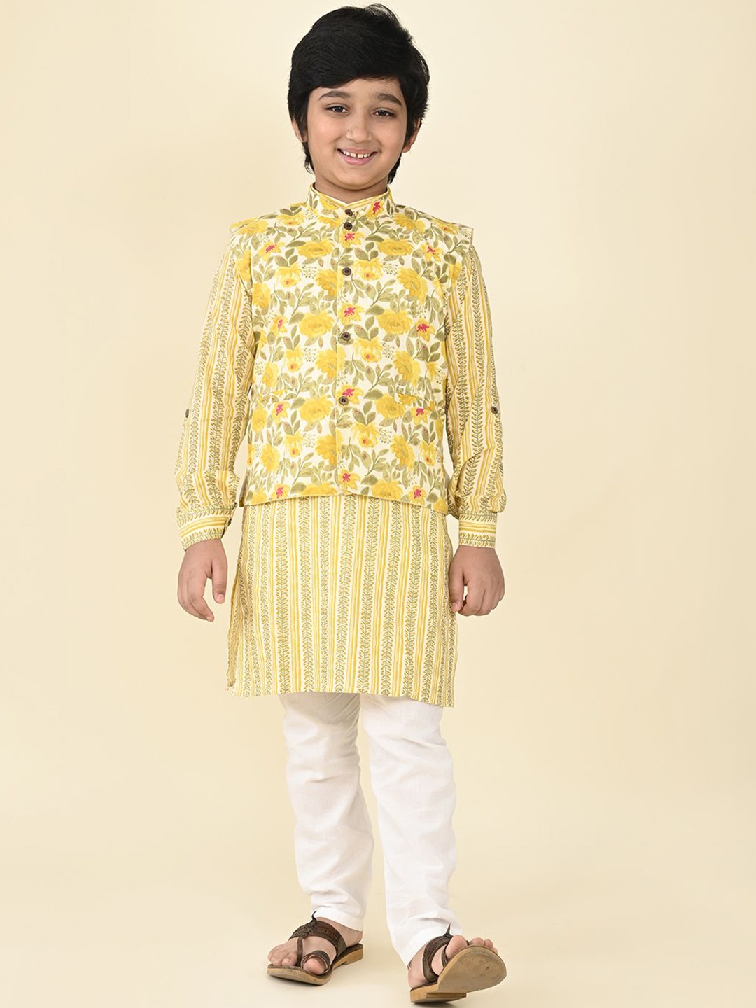 

LIL PITAARA Boys Ethnic Motifs Printed Pure Cotton Kurta With Pyjamas, Yellow