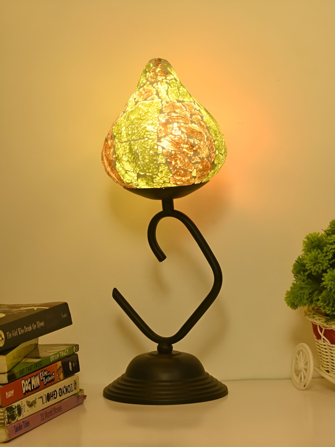 

Afast Green & Red Textured Traditional Abstract Glass Table Lamp With Adjustable Cord