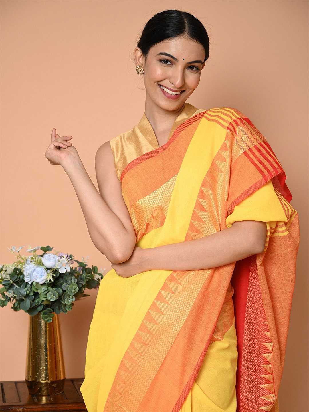 

BEATITUDE Ethnic Motifs Pure Cotton Saree, Yellow