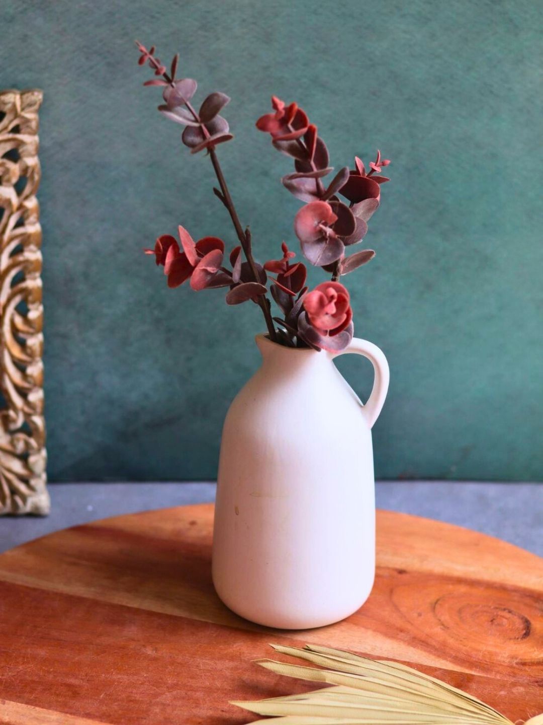 

WEAVING HOMES White Ceramic Handle Flower Vase