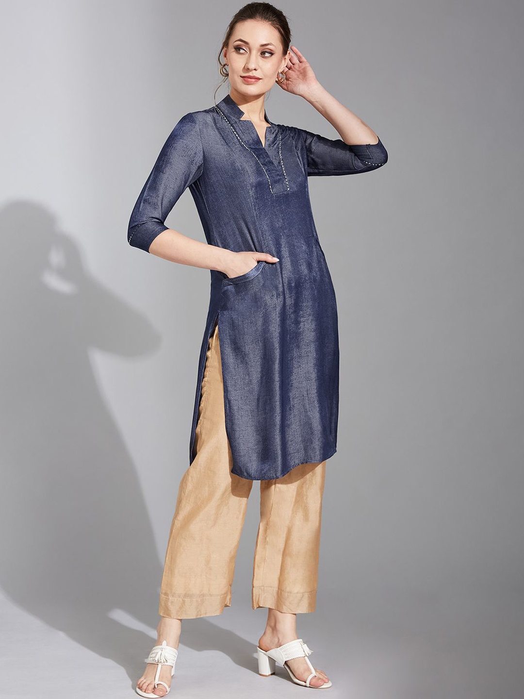 

Life With Pockets Gotta Patti Regular Straight Kurta, Blue