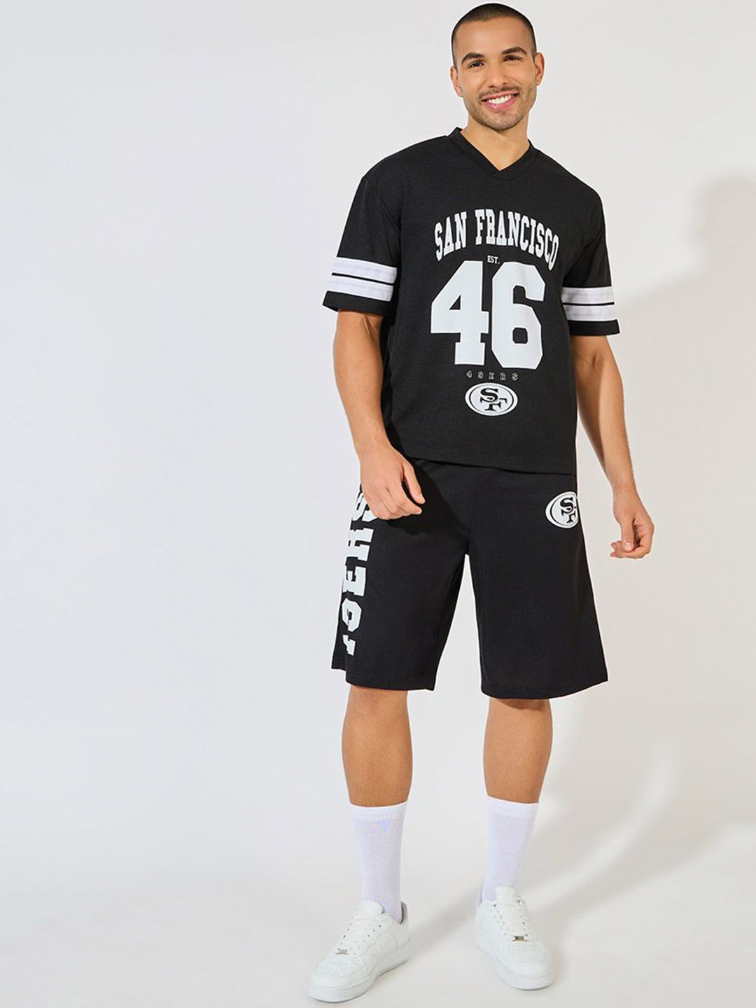 

Styli Men NFL 49-ers Mesh Oversized Tee with Oversize Shorts Athleisure Set, Black