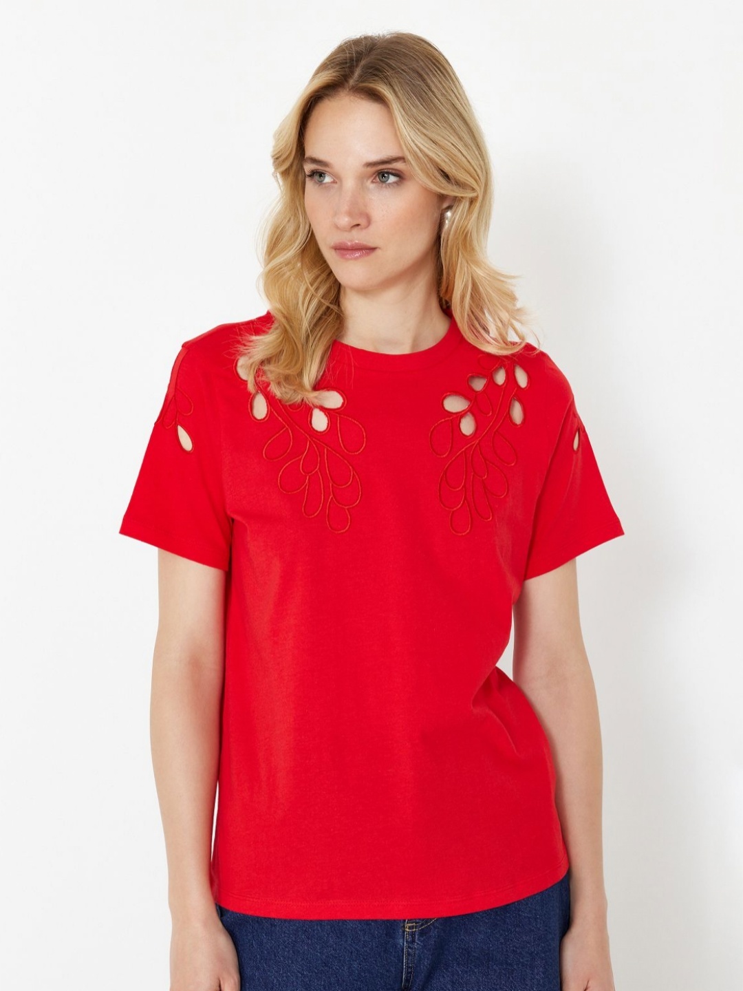 

Trendyol Women Floral Polo Collar T-shirt, Na