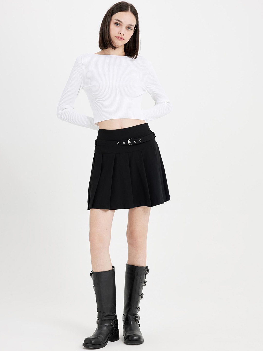 

DeFacto A-line Mini Skirt, Black