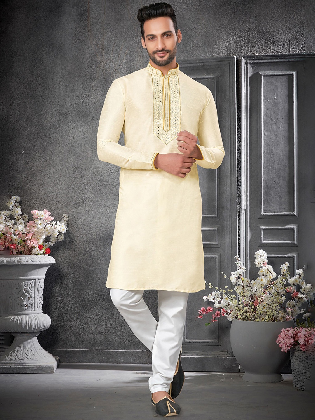 

BERISTON Geometric Yoke Design Mirror Work Pure Silk Straight Kurta with Pyjamas, Cream
