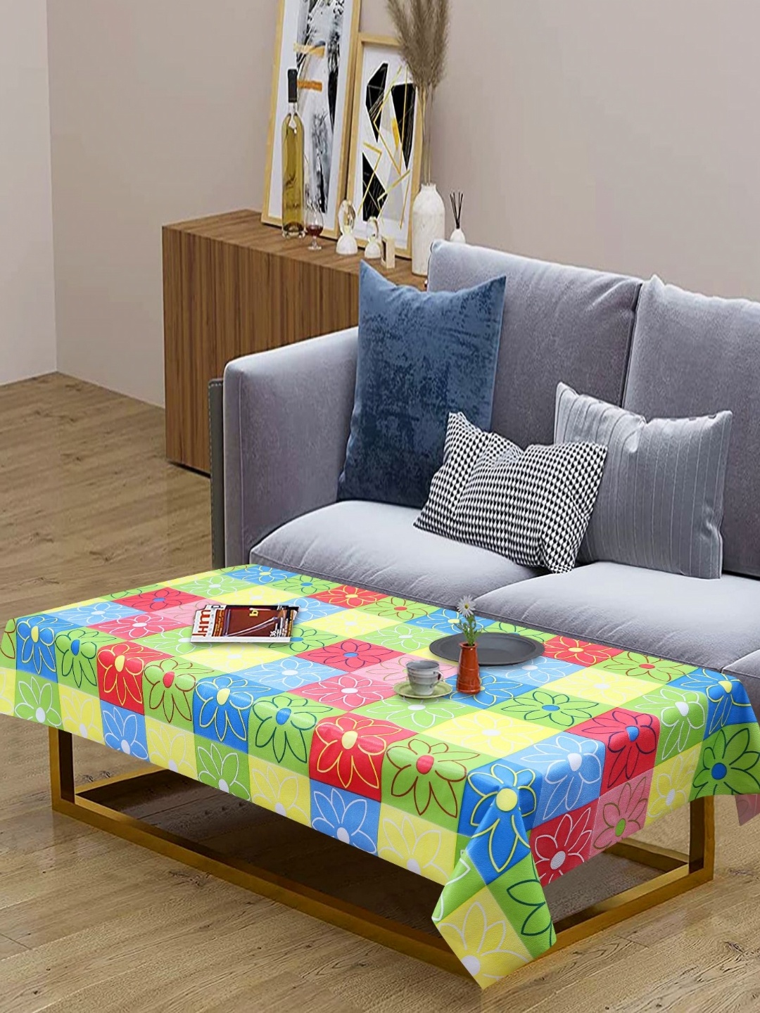 

LooMantha Green & Blue Floral Printed Waterproof 4-Seater Table Cover