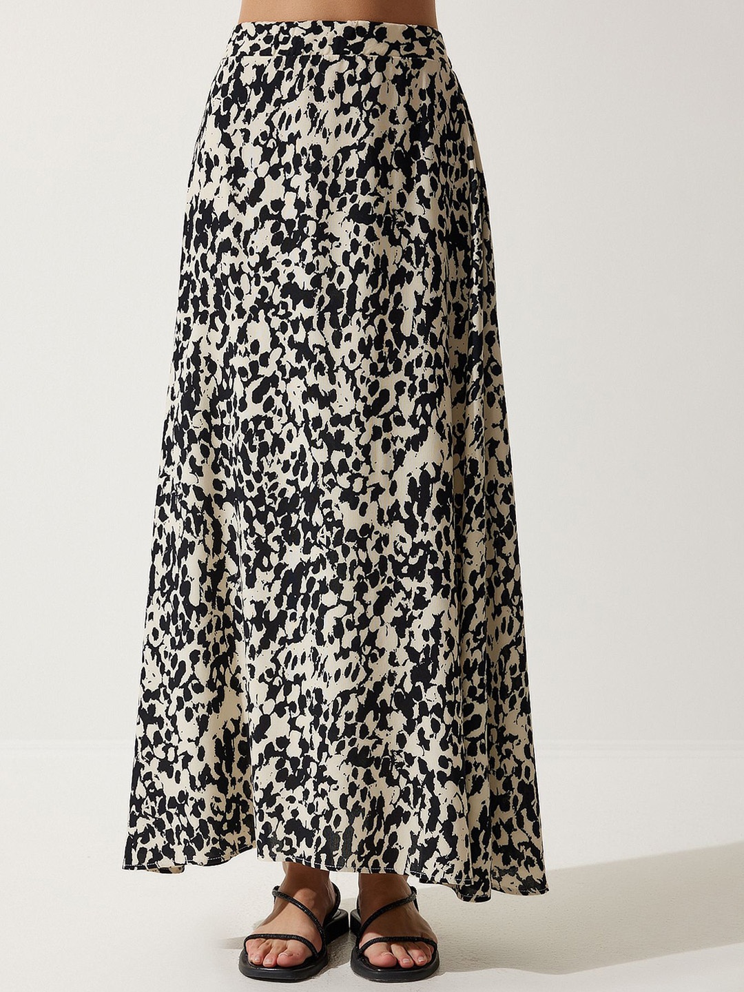 

Happiness istanbul Printed High Rise A-Line Flared Maxi Skirts, White