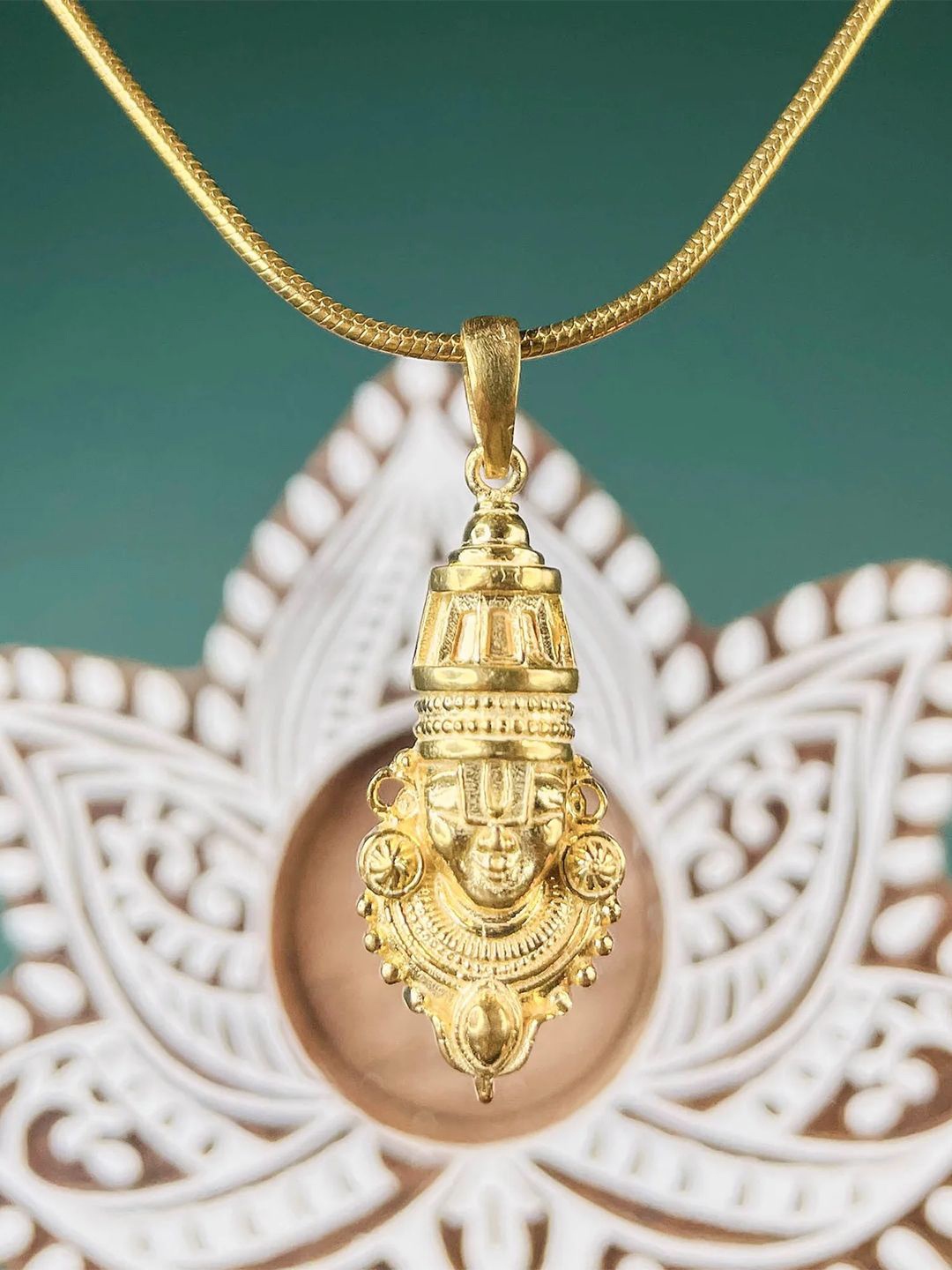 

Unniyarcha Men Gold-Plated 925 Silver Balaji Pendant