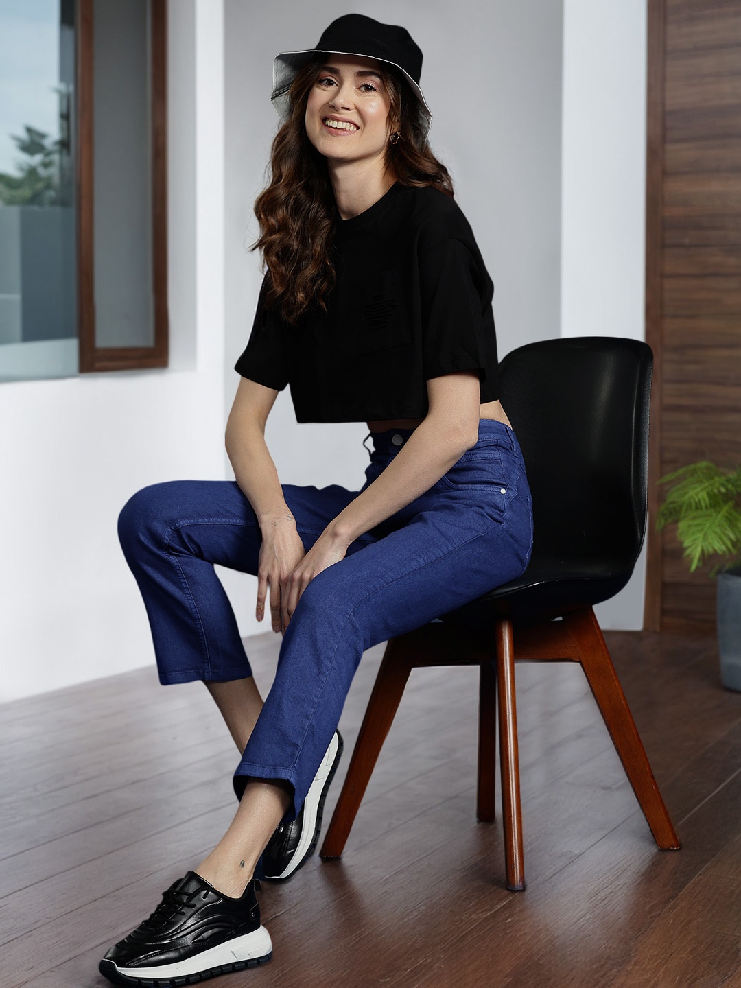 

Mast & Harbour Women Straight Fit Stretchable Jeans, Blue